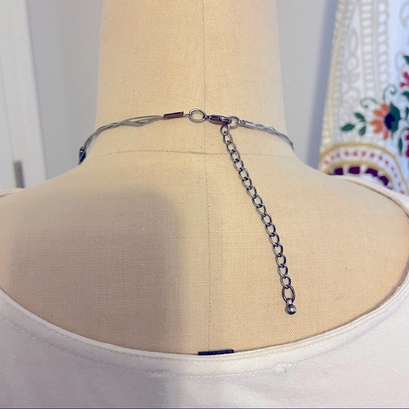 100% to NON-PROFIT 90’s Iridescent Blue Beaded Necklace 16-19” Adjustable - Picture 3 of 3